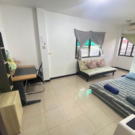 โฮม์อินเชียงใหม่ Apartment Exterior photo